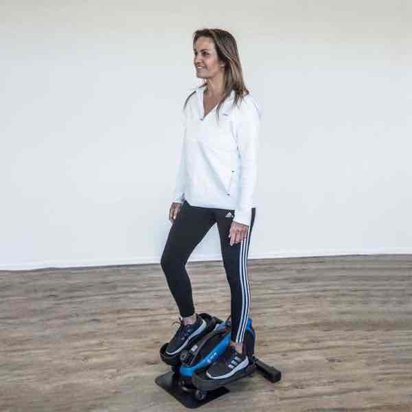 Blue-Lion-Mini-Hometrainer-staand